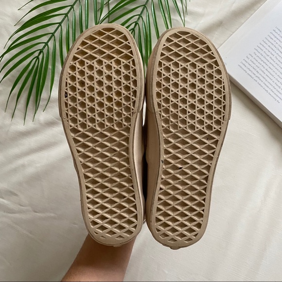 Vans White Leather Classic Slide Sneakers Size 5 - Picture 7 of 7